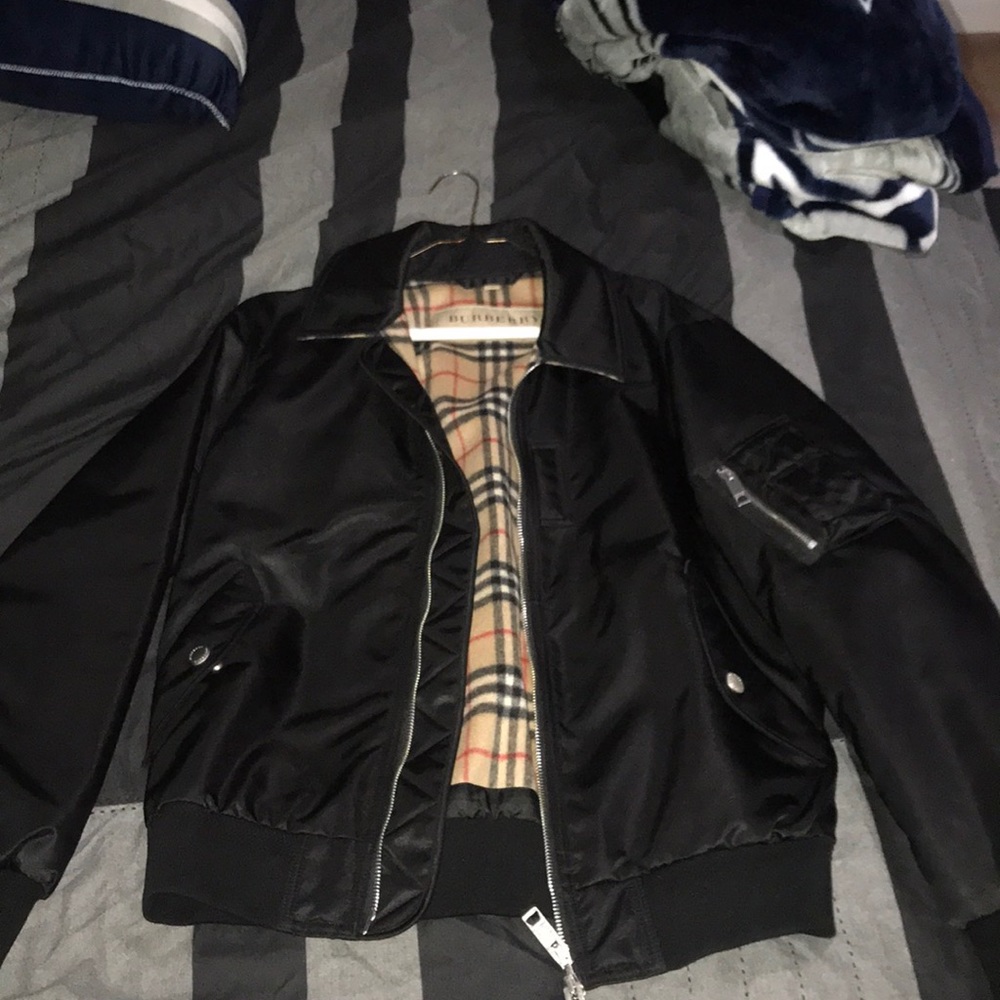 Burberry bomber